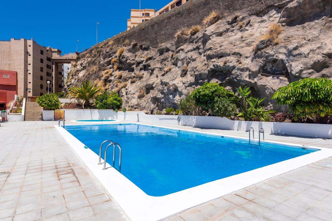 Beachfront Triplex With Swimming Pool & Parking Radazul Extérieur photo